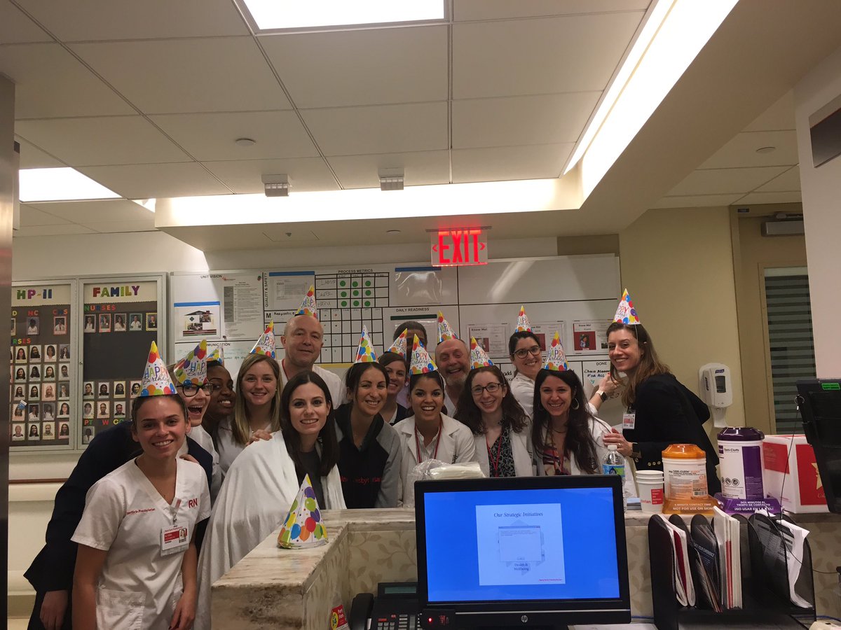Heme/onc PAs and Harkness RN's know how to throw a party for our patients! <a href="/GianniniJRN/">Jennifer Giannini</a> @