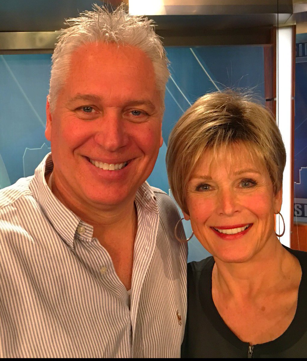 RickMeyer_Photo's tweet photo. #5is70 #ksdk is 70 yrs old today Saw some past coworkers at party Special runs Sat 9-10pm If you grew up in #stl you won't want to miss it https://t.co/fBZfuxhvnA