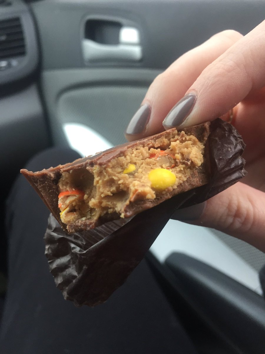 meghanc303's tweet image. @ReesesPBCups all I need for a road trip #inspirationfuel #AWP17