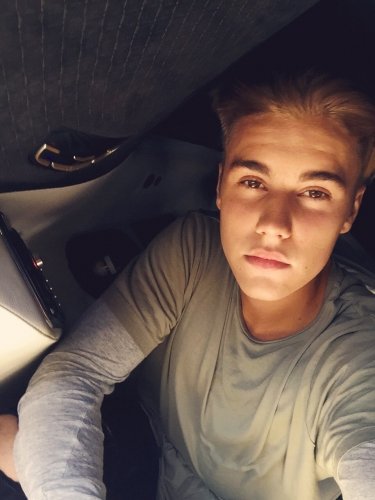 ProjetooBieber's tweet photo. RT=VOTO 
#Beliebers #BestFanArmy #iHeartAwards https://t.co/8LtNwj42Ka