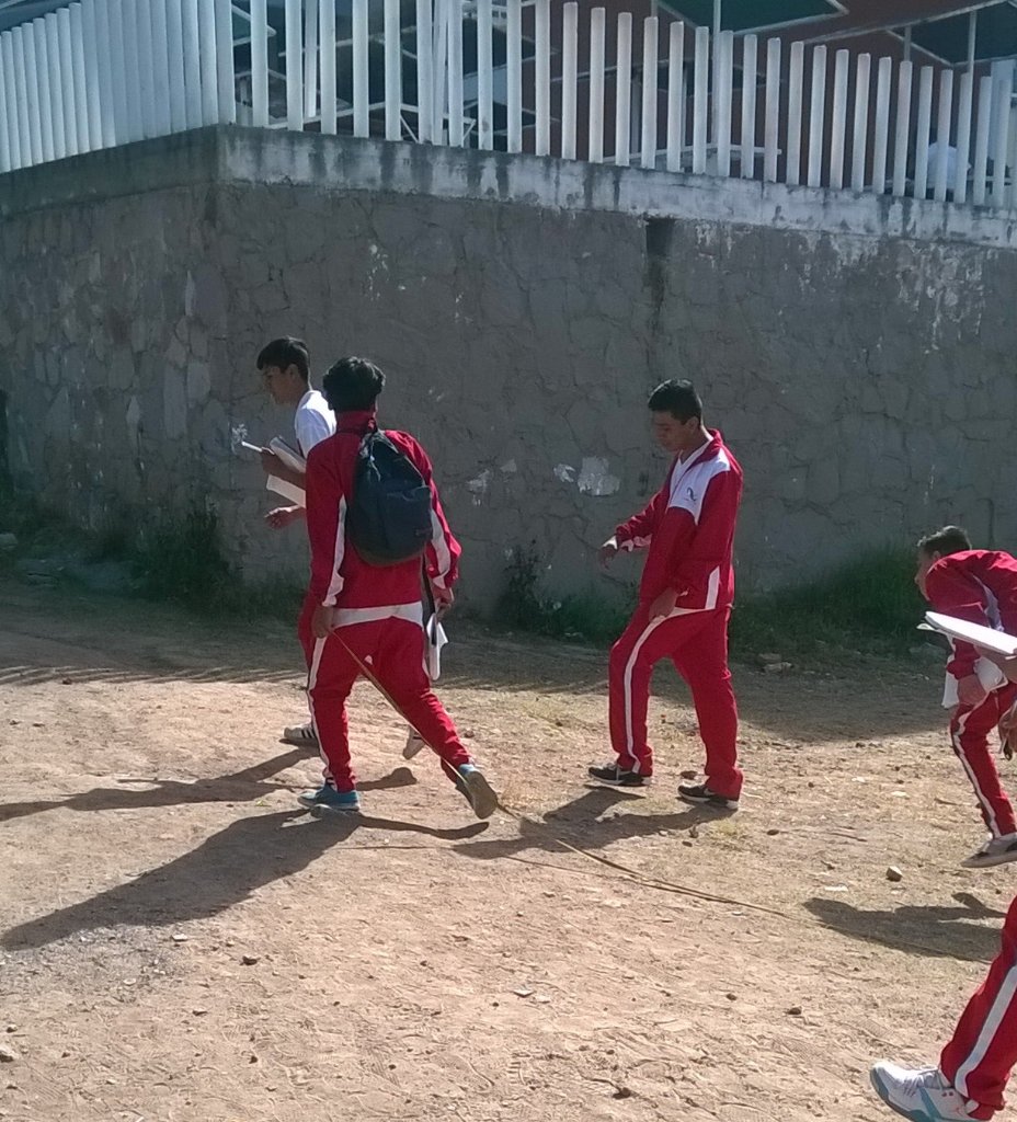 CecytMorelos's tweet photo. @CECyTEA ...en Variables de Longitud - alumn@s de Mecatrónica https://t.co/aWAZa3aljf