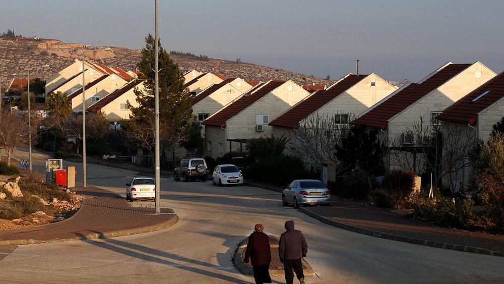 euronewsit's tweet image. Israele: Ong attaccano costituzionalità della sanatoria in Territori Palestinesi bit.ly/2kt1VyI