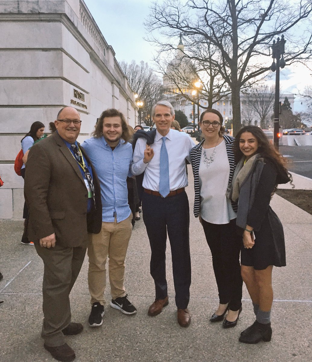 healthyNR's tweet photo. Special thanks to @senrobportman for taking time w/ #ohio @healthyNR reps in DC. @NoRo_STAND @NorthRoyaltonPD #PartnerinPrevention https://t.co/c1JZ5Cvlyo