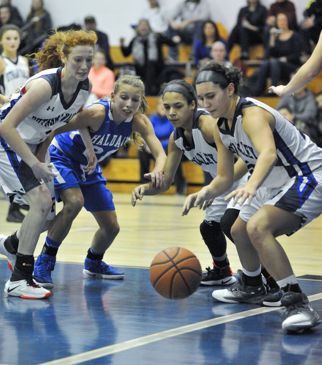 ThePCNR's tweet photo. .@PVAthletics1 Girls Hoops beats #Haldane 46-33 #pcnr https://t.co/KVX8GtT47z