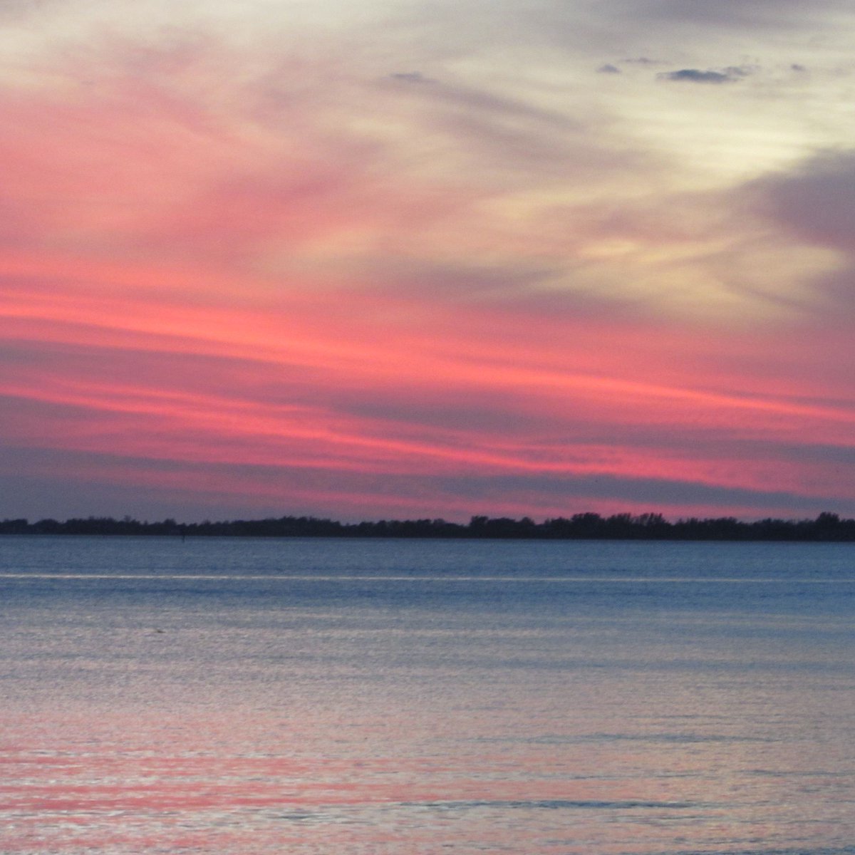 Amazing color after a sunset on #FortMyersBeach #EdisonBeachHouse #LoveFL