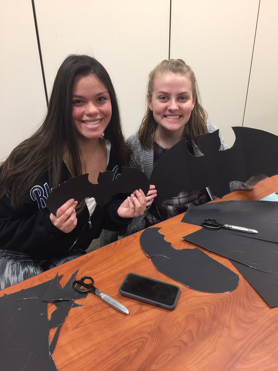 CallMeNeelYa's tweet photo. @District214 students &amp; #senior volunteers r going batty! Prepping 4 @CommEdD214 #halfoween #dinner #dance on 4/8 @bginteract @EG_Nation https://t.co/GwCxUu3lQx
