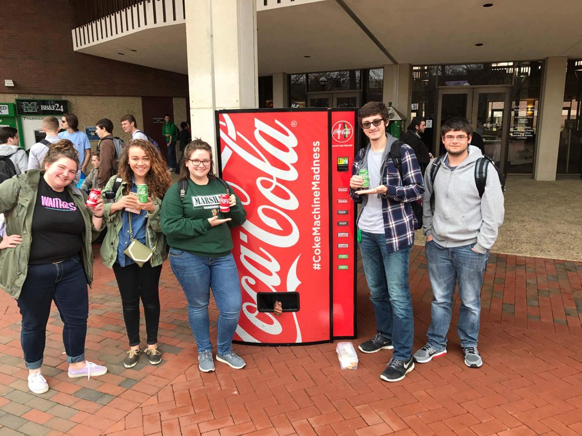 pegginmegan's tweet photo. #cokemachinemadness
Enter contest https://t.co/LoS7eCOPOM