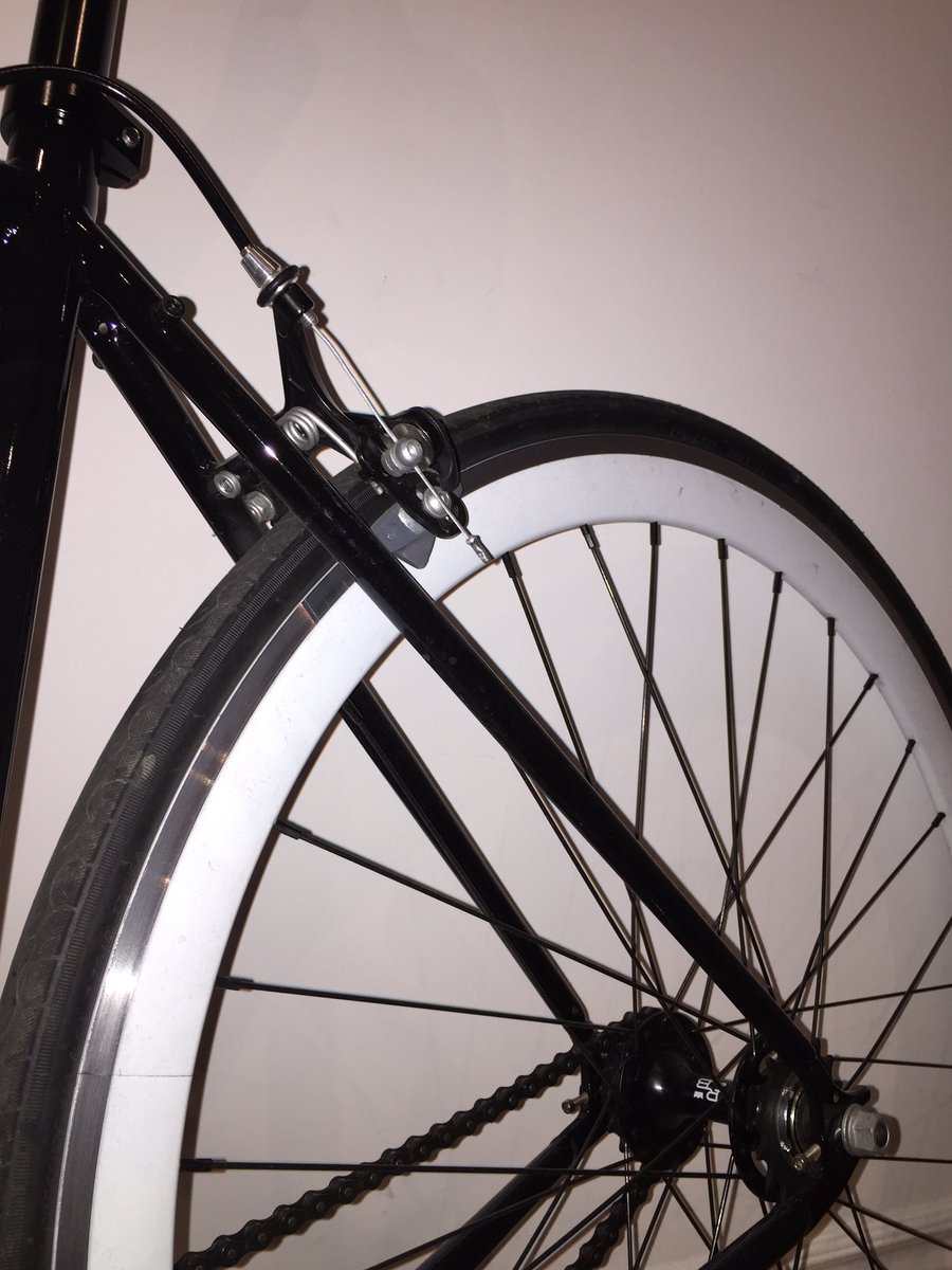 My bike so clean and dry Indoors , soon my friend we shall hit the road again ! It's only February ! #cycling <a href="/RegalBicycles/">Regal Bicycles</a>