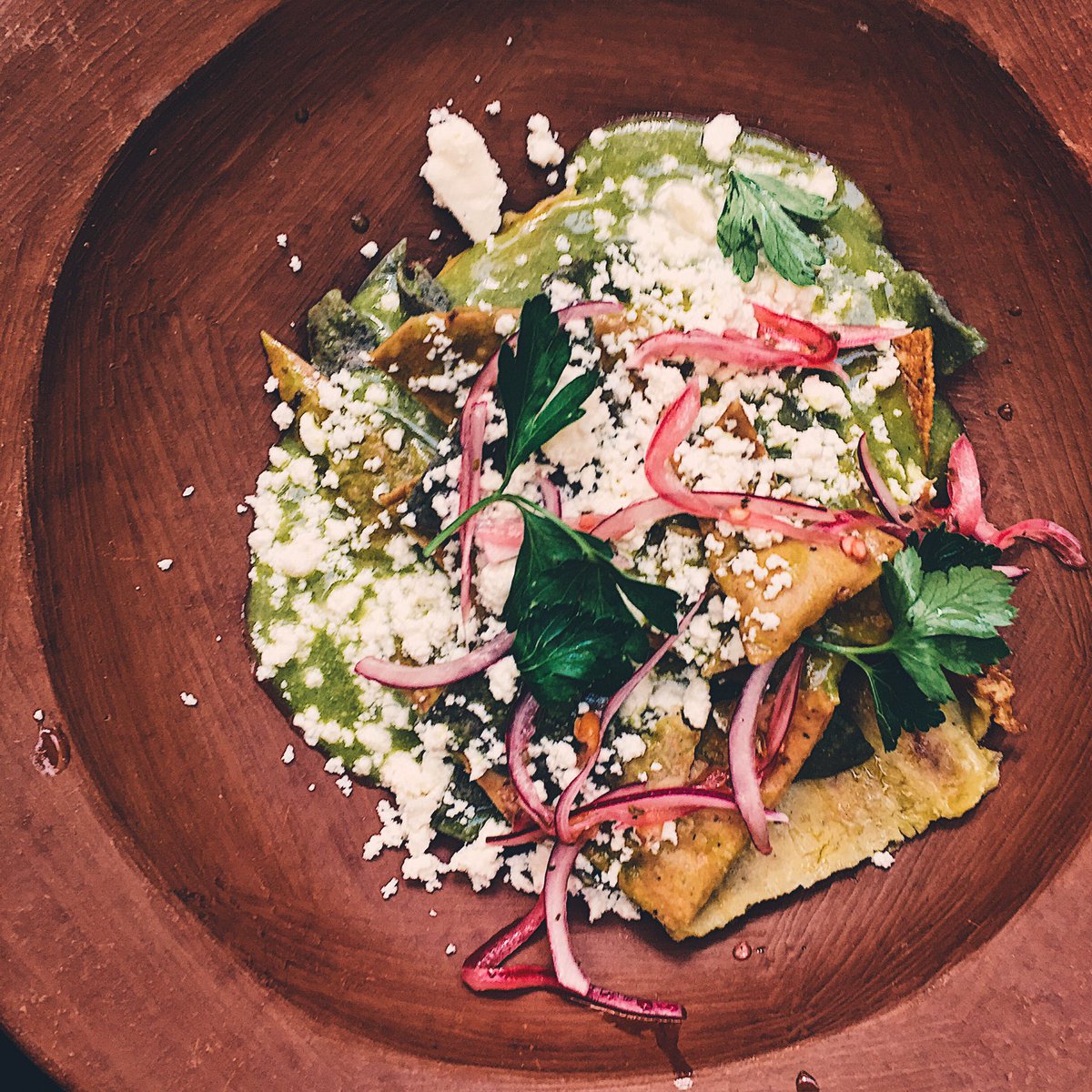 mexicanfoodporn's tweet photo. @AlamFlorian ayer con unos chilaquiles de mole verde y tamalito de mole amarillo. @cmexicana @_mildrelina #CompraLocalmente🇲🇽 https://t.co/e8vASIxmso
