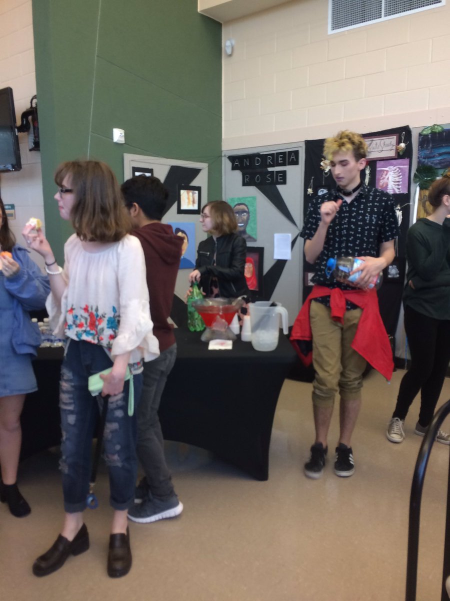 Full house for the AP show! So glad to see so much support for the arts.