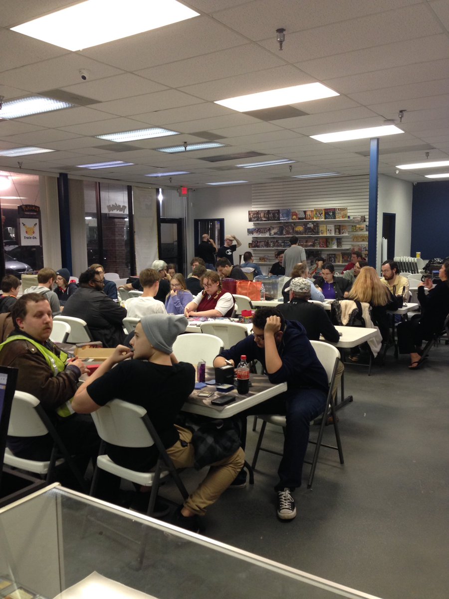 TNLGnet's tweet photo. Lots of play going on tonight.  Come see at the new TNLG soon! https://t.co/jO0stoAmJm
