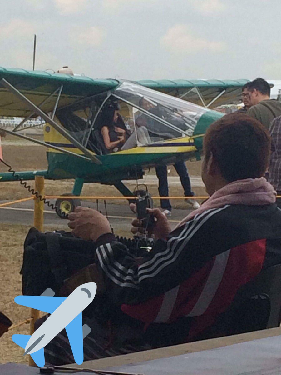 MadameSeniorita's tweet photo. Literraly, we MayWard flyers are soaring high kasama ang MayWard today! Wish ni MM yan! Salamat Kuya!π¨πΌββοΈπ©π»ββοΈβοΈπ
#MAYWARDThatShouldBeMe https://t.co/bZad2TqvkL