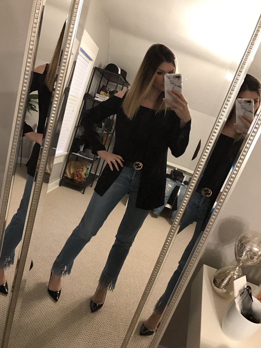 thegreyedit's tweet photo. Tonight's @neimanmarcus #SpringRunway show attire // @Nordstrom @gucci @3x1 @LouboutinWorld 💋 https://t.co/LZbcpewmLm