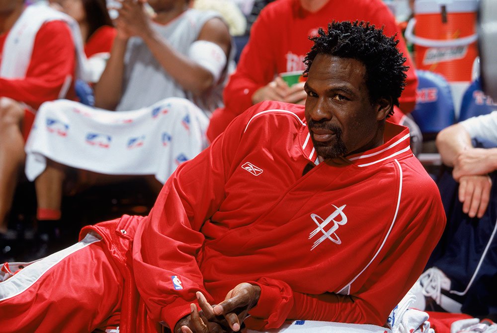 ClutchFans on Twitter: &quot;Might I suggest the #Rockets quickly arrange a &quot;Charles Oakley Night&quot; before it gets ugly.… &quot;