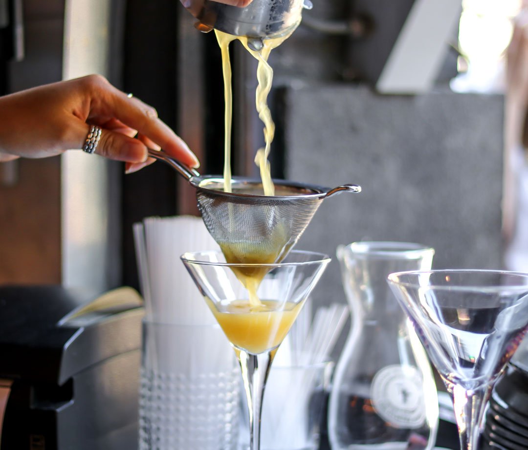 PilgrimBar1's tweet photo. #Cocktail hour! It's all in the pour. #mixology https://t.co/woP4SNNfxT