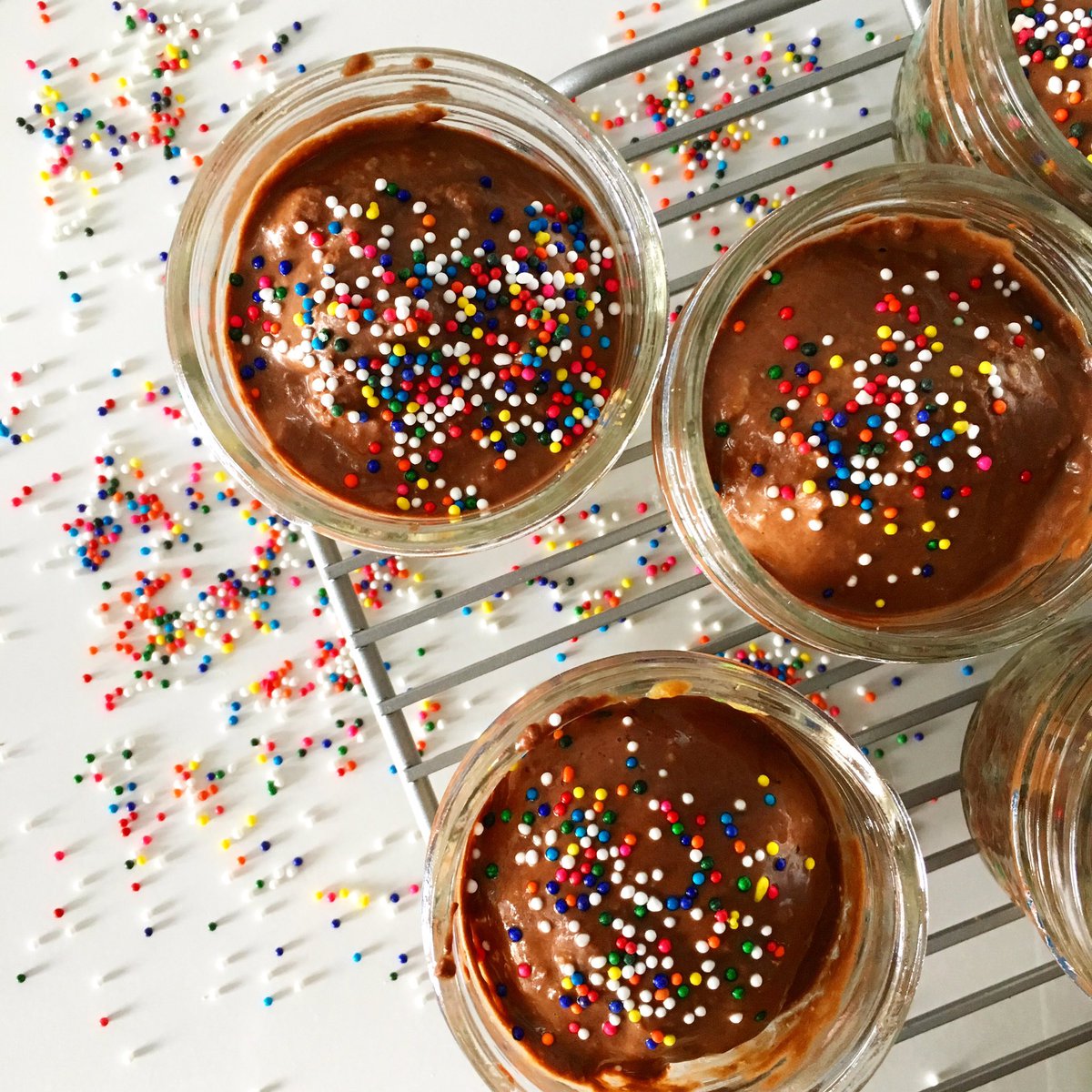 thelunchmason's tweet photo. Our birthday #funfetti cupcakes in mini Mason jars!! These are homemade and using clean ingredients! https://t.co/1ArWGyjk6P