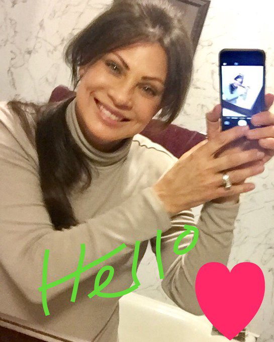 Helloooooooo..... https://t.co/p6Aj84vt4J