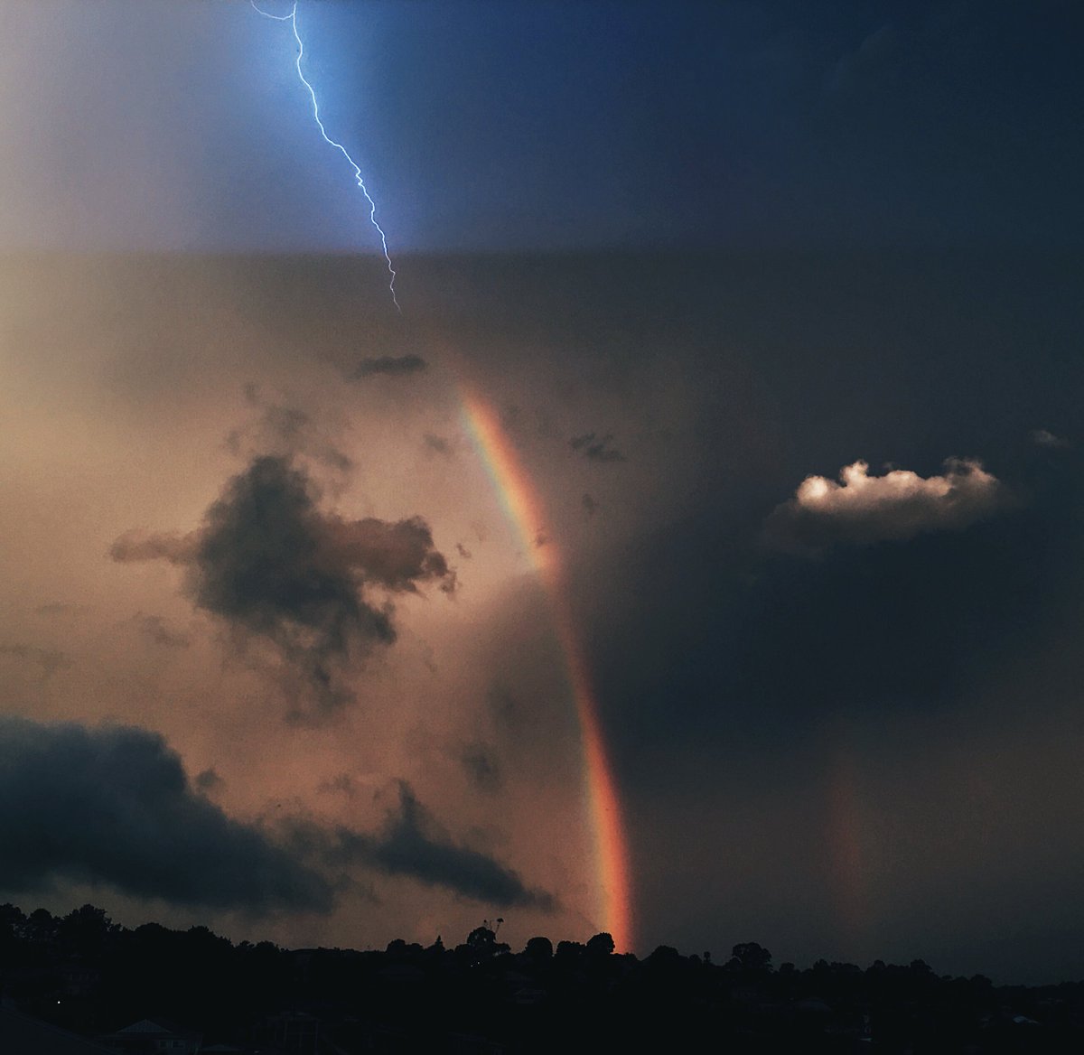 RyanPernofski's tweet photo. when 🌩️ meets 🌈 https://t.co/Py56qhpLnz