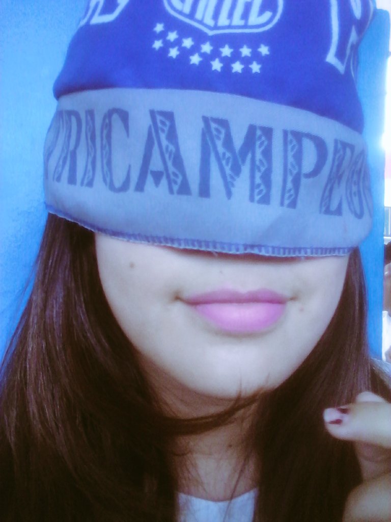 BriggitteRodri8's tweet photo. #FiestaAzulEnDIRECTV Desde clases con el emelec😍💙 https://t.co/8NmY2tCFl0