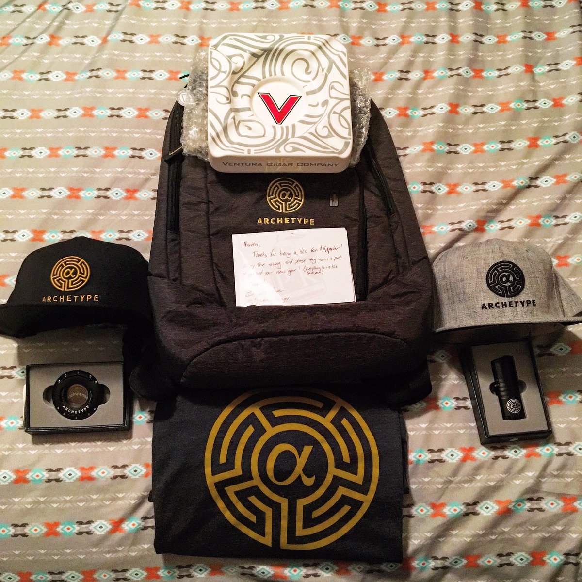 MartincdWfg's tweet photo. #archetype #domepiece #xikarxocutter #XikarEclipseIII lighter #VenturaAshTray #OgioBackPack winnings from #venturacigarCo https://t.co/U15Z4WGCei