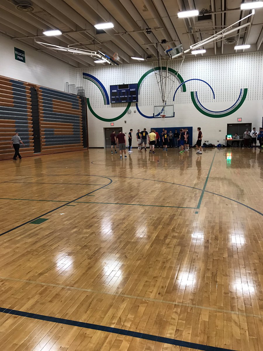 IIOVeagan's tweet photo. #GAME #DAY https://t.co/paJF7bFOsX