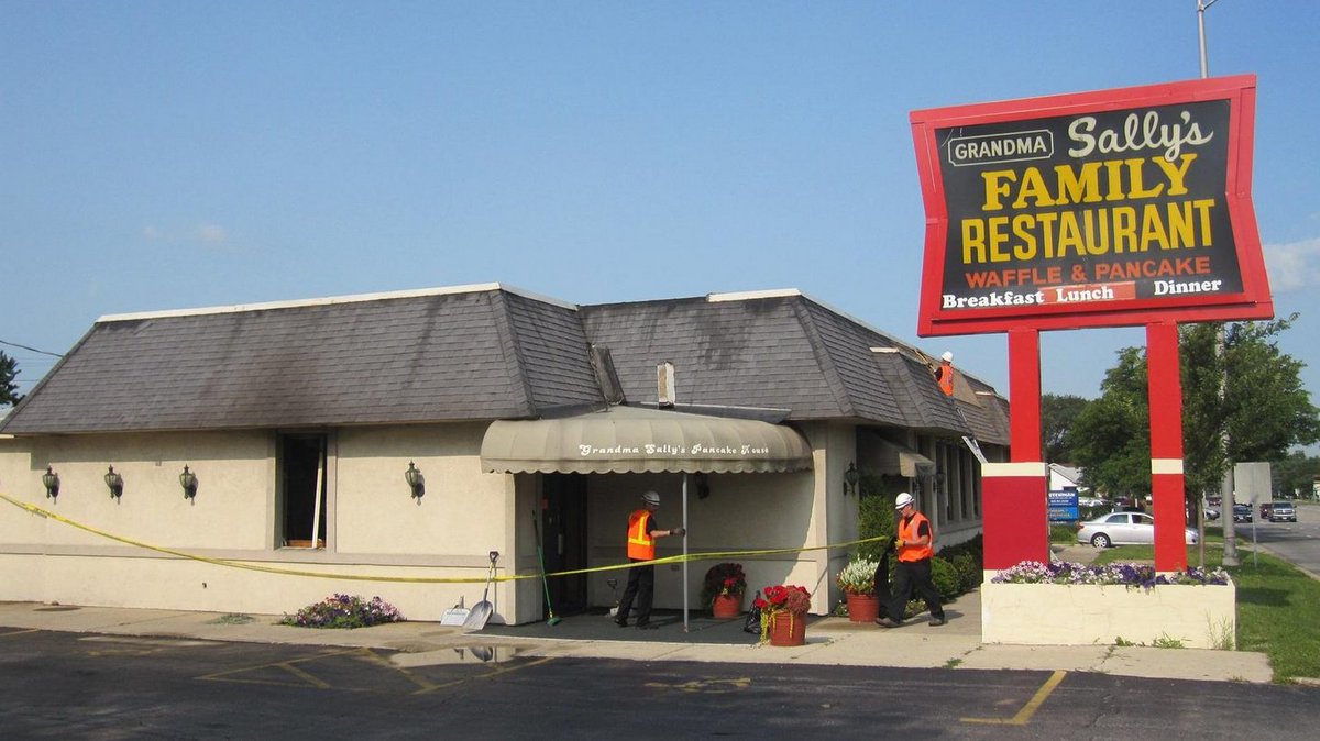 NapervilleSun's tweet photo. Grandma Sally's demolished this week after devastating 2014 fire, making way for Andy's Frozen Custard https://t.co/vXFqW9zrrl https://t.co/uRYsM9I5Pk