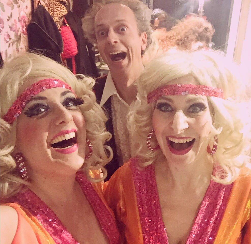 SchlepSisters's tweet photo. There's a #PartyInOurPants &amp; Manchego is coming! #SchlepMagic #TheSchlepSisters #HouseOfYes #Burlesque https://t.co/uGGCEV7sJI
