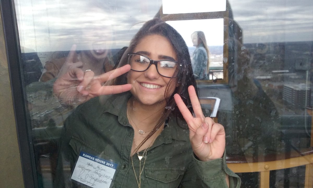 info_leadership's tweet photo. Fun at the top of the dome! Only a few chickened out! ;) #ylb2016 #leadershipbutler #wemadeittothetop https://t.co/y85deWYhr7