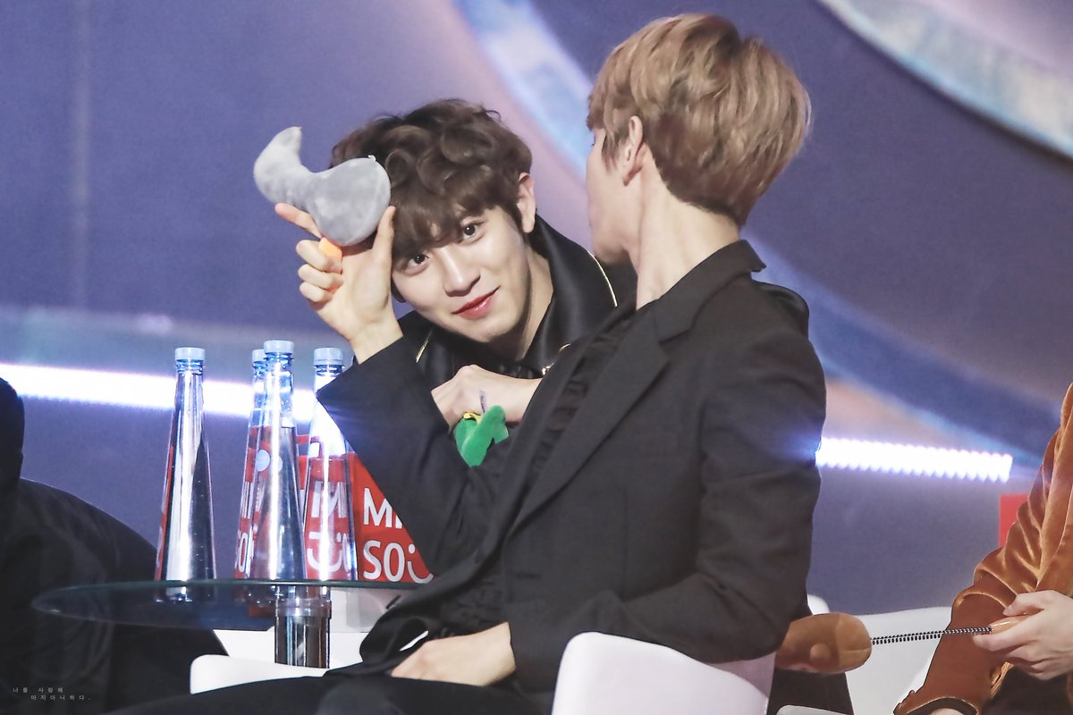 bestofchanbaek's tweet photo. cr. 너를 사랑해 마지아니하 https://t.co/zhhzHyhUfO