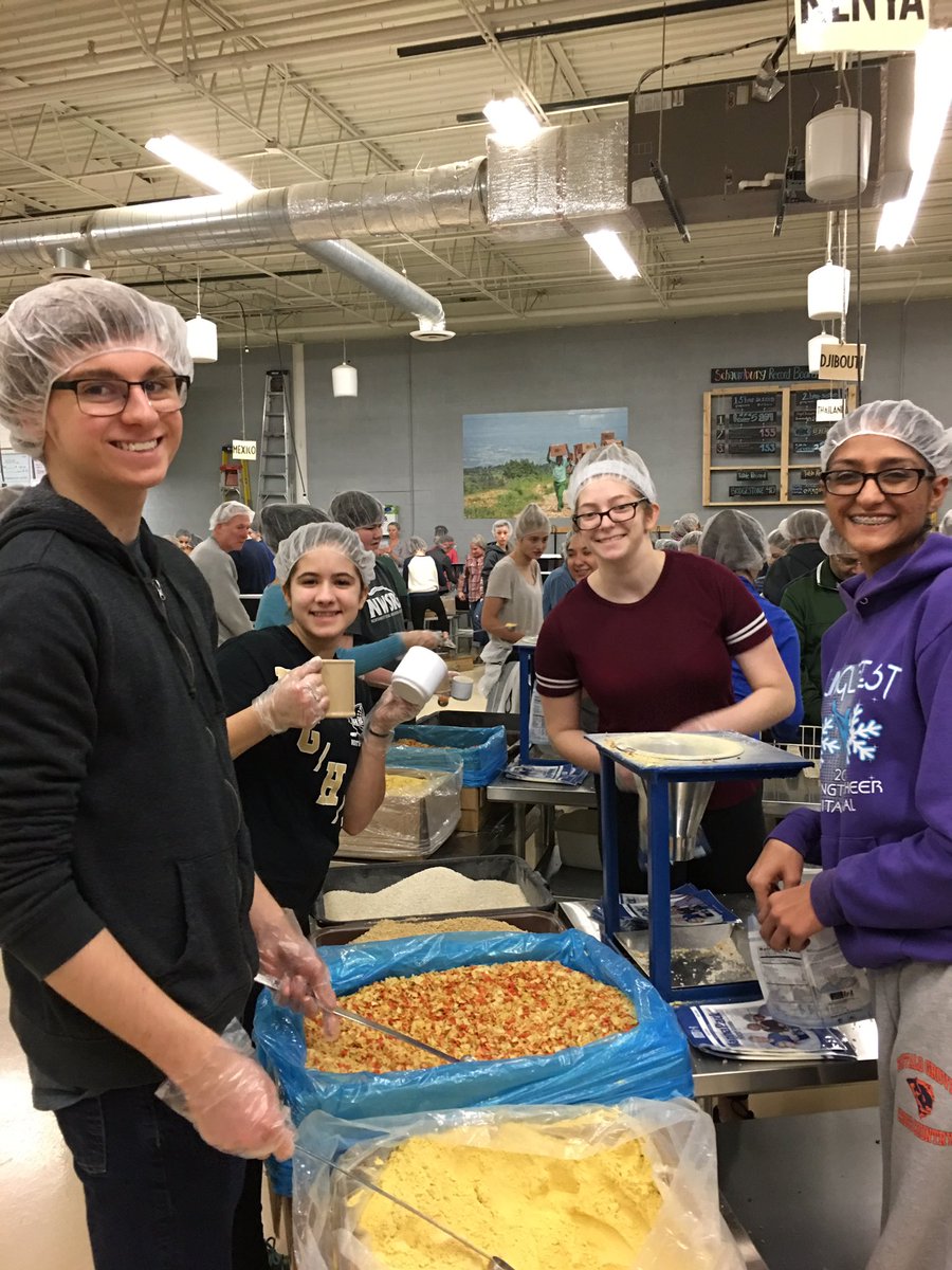 bginteract's tweet photo. Had a great time tonight helping pack meals at Feed My Starving Children! Big thanks to the Interact volunteers who came out!! @fmsc_org https://t.co/zpuY0Dc4BG