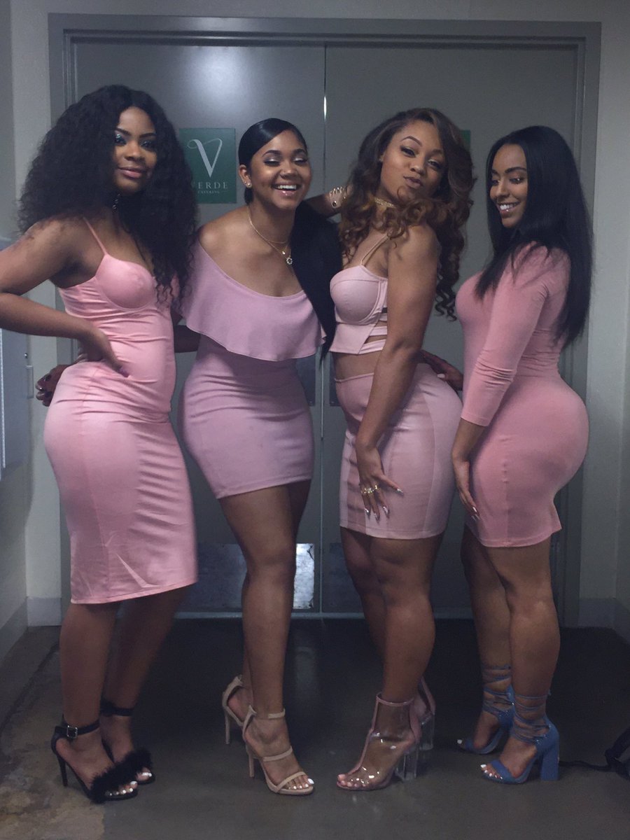 TR_TheGeneral's tweet photo. Yoh yoh 😳 RT @Karmenalexis: #BuildABae2k17 💕☺️ https://t.co/0j7foI8gEI