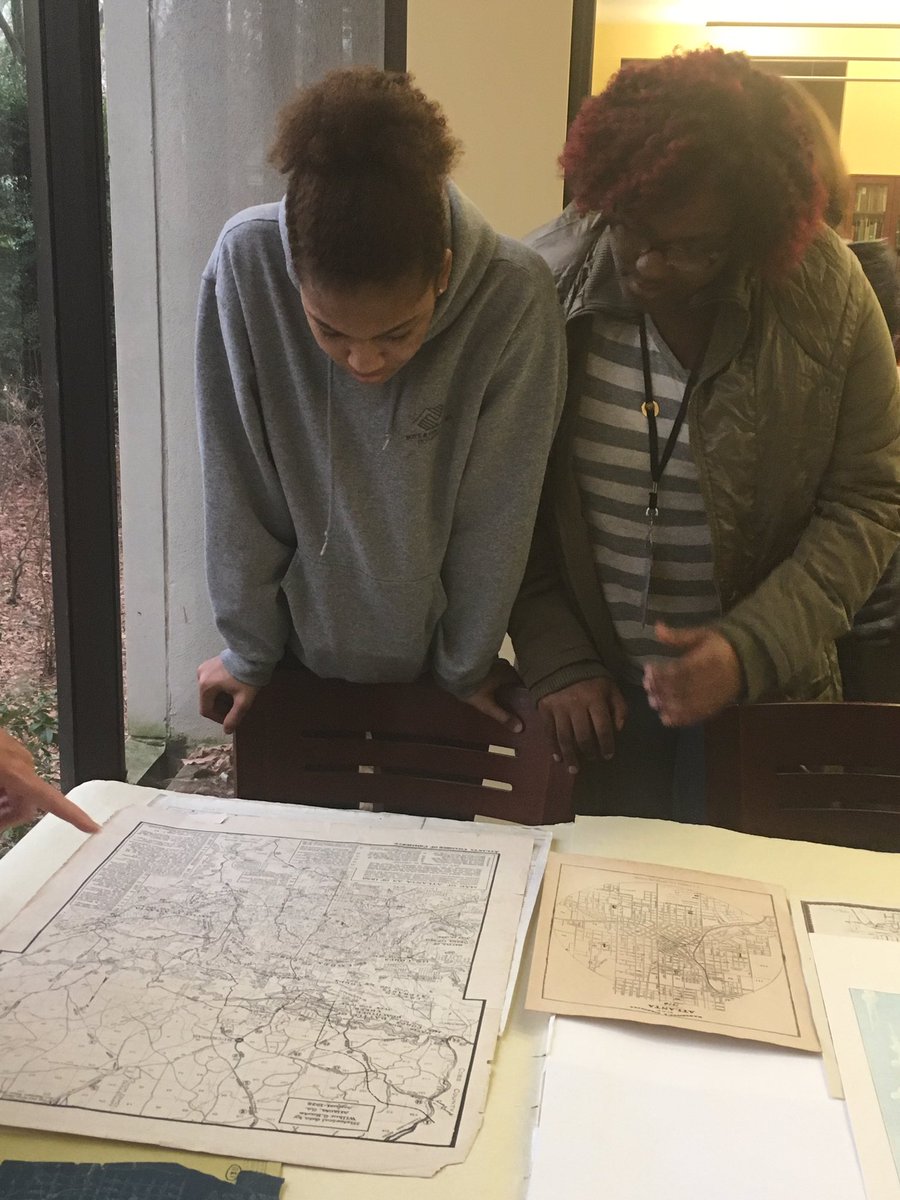 LabAtlanta's tweet photo. Our students reviewing historical maps of Atlanta. #beyondtexts #geography #history #designthinking #innovation #Atlanta https://t.co/vFv9bPs4Jz