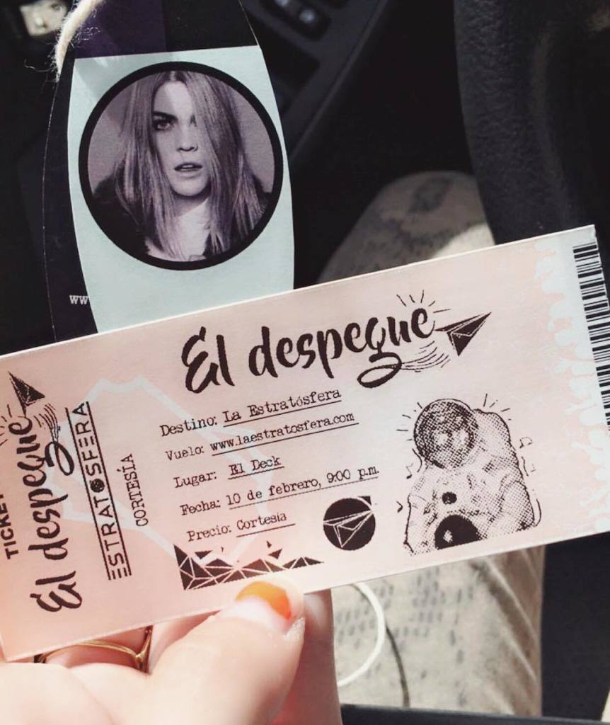 luisa_brooke's tweet photo. Nos vemos en @laestratosfera en el Deck este #Viernes 💥🎶✔️ #viernesderumba https://t.co/IJCgHyuB5S https://t.co/YHN6208fu3