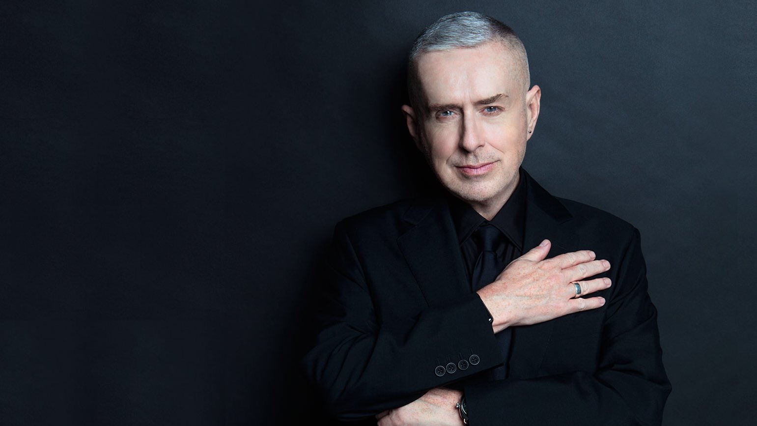 レインボーアイル Rainbow Aisle 2 9は ホリー ジョンソン Holly Johnson さんのお誕生日 イギリスの歌手 フランキーゴーズトゥハリウッドのリードヴォーカルとして世界中のヒットチャートを席巻 14年には新作を発表 ツアーも オープンリーゲイ