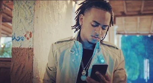 FcOzunaPrArg's tweet photo. Ni una llamada, como si nada de nada no quiere saber de mi, que me perdonara, yo pensaba q' tu solamente eras para mi #TuFoto #Odisea #Ozuna https://t.co/8Fu3AC221W