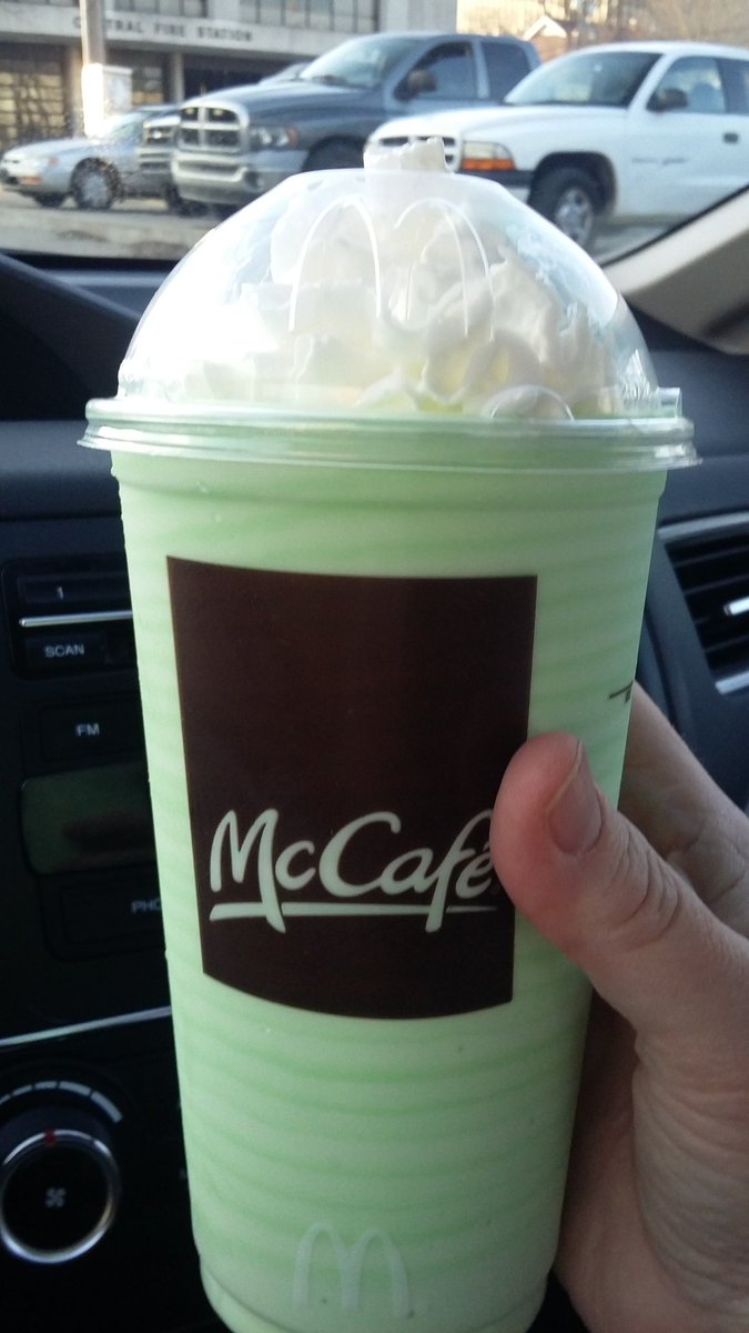 lucysky27's tweet photo. They DO exist! #shamrockshake https://t.co/aMZp8JAeKB