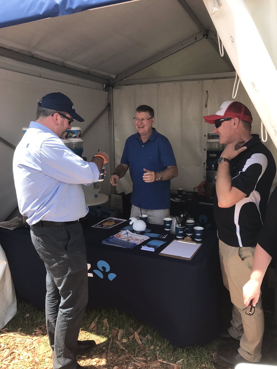 ANZ SouthWest Vic supporting "Standing Tall". Come &amp; get an ice cold slushy <a href="/bellkm68/">Kyle Bell</a> <a href="/kennedy_darryl/">Darryl Kennedy</a> <a href="/denisvnapthine/">Denis Napthine</a> <a href="/StewartMatty/">matty stewart</a>