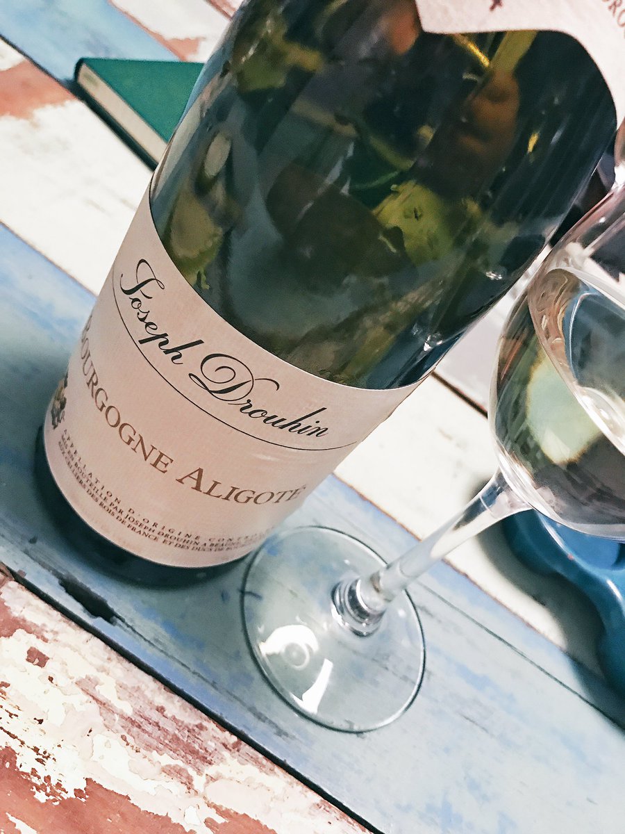 Quien piense que los vinos franceses son caros y difíciles de tomar este vino les demostrara lo contrario. Lo encuentran con <a href="/GrandesVinedos/">GVF</a>