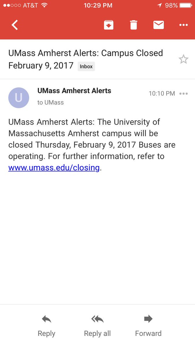 UMassPikes's tweet photo. No school tomorrow. Know that. https://t.co/7qFxzJiIyf
