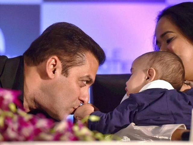 htshowbiz's tweet photo. Check out these adorable pictures of @BeingSalmanKhan with nephew Ahil  https://t.co/xMLBKHsrln https://t.co/2l05zp9vdv