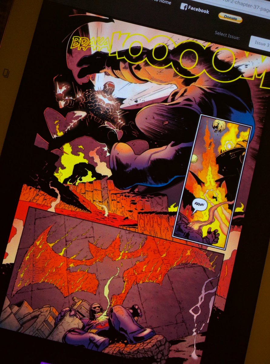 MotichoorMania's tweet photo. Screw you Darkside !! #BatmanandRobin #Hellbatsuit, after stressful class a good comic is much needed... https://t.co/5cfqKxABil