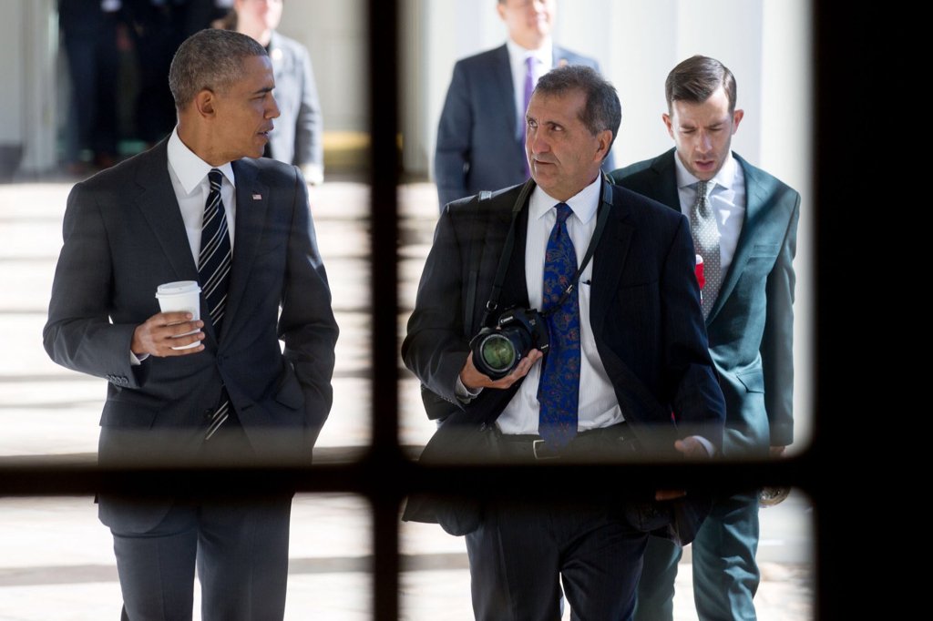 ropelines's tweet photo. An interview with President Obama's White House Photographer @PeteSouza: https://t.co/vG5caZgbHl https://t.co/rt4myokbtP