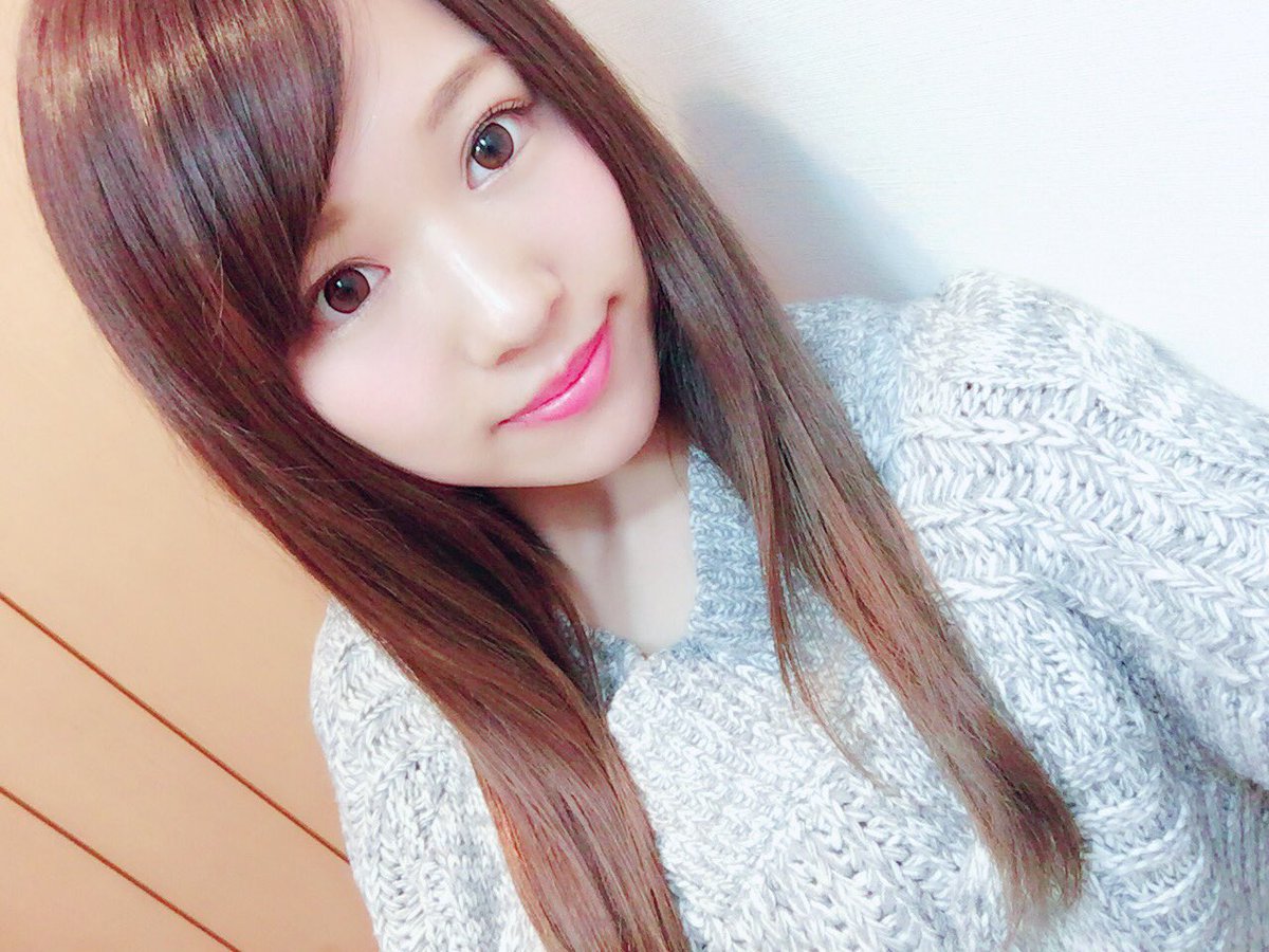 yuuka_mielxx's tweet photo. 💜new hair color💇🏼💜
ちょっと光が黄色くてわかりにくいけどパープルアッシュ〜😊💜
ランウェイ歩くときライトで艶が出るように紫を入れました！
本番が楽しみです💜はやく皆様にお会いしたい💜

✡️https://t.co/DmSS95CHSK

#ミスオブサークル https://t.co/ro9pWfxR0a