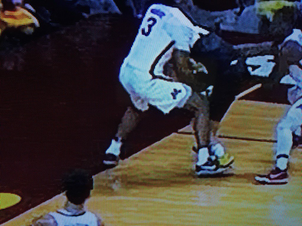 C4MpXz2XAAEd2Cr.jpg:large