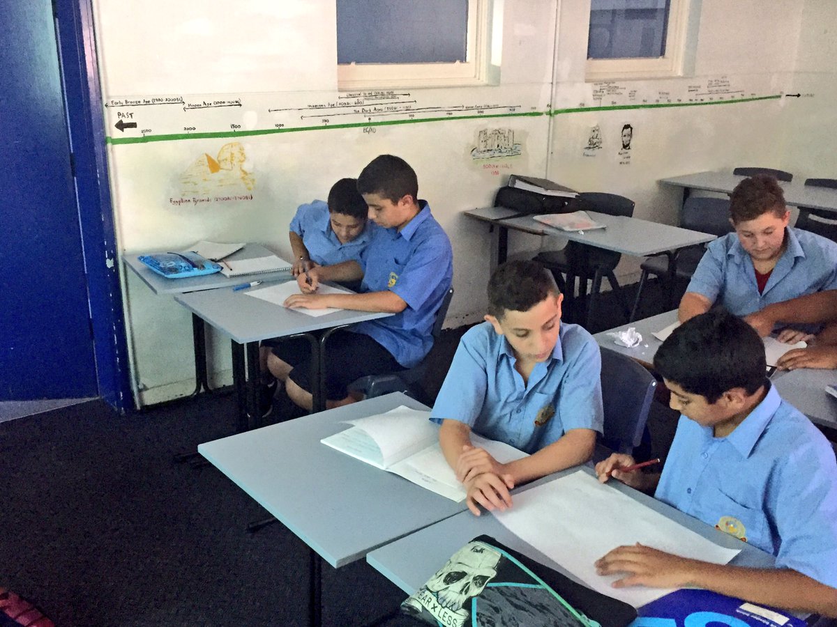 satch_school's tweet photo. #year8 completing outstanding #peersharing. #groupwork builds #resilience @PunchbowlBoys #PBHSgood https://t.co/lOClXblrz4