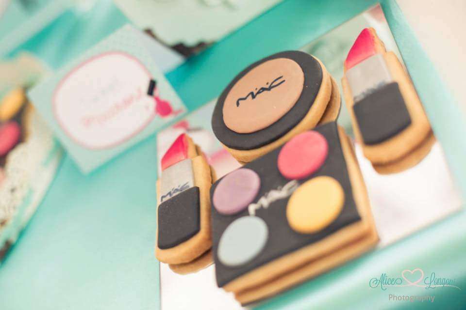 catchmyparty's tweet photo. You'll be feeling wonderful just looking at this Spa &amp; Make Up birthday party. Love the cookies!! https://t.co/jieQzAFqIX #partyplanning https://t.co/HddPqGPSro