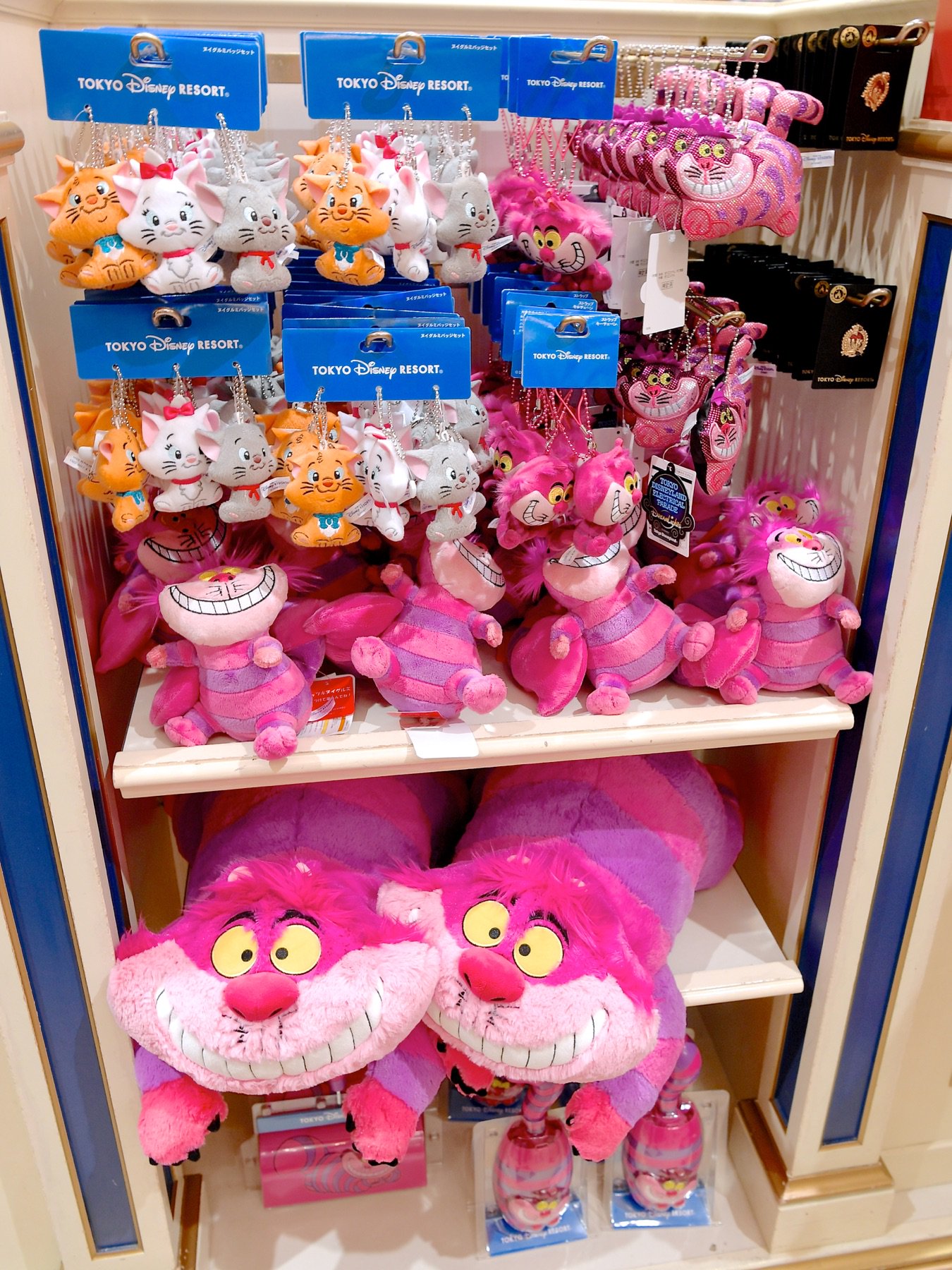 Mezzomikiのディズニーブログ チェシャ猫やマリーちゃんたち かわいいねこちゃんグッズ T Co Vbol7x5jre T Co Yecg596jyk Twitter