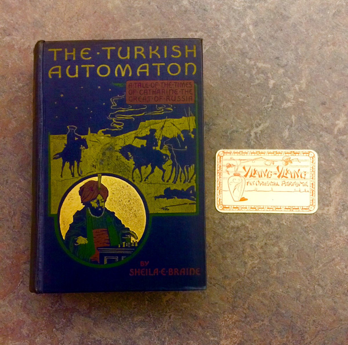 UoLTreasures's tweet photo. For this week's #ReadingRoomInsight we found this lovely bookmark inside one of our Russian Archive books. #SpecialBookmarks https://t.co/JD8nJvoSOZ