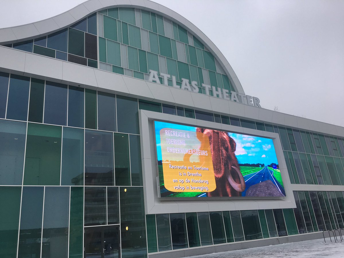 Vandaag aanwezig bij de recreatie en toerisme beurs <a href="/HondsrugDrenthe/">Hondsrug Drenthe</a> samen met <a href="/boswJenne/">Jenne Wolters</a> #hondsrug