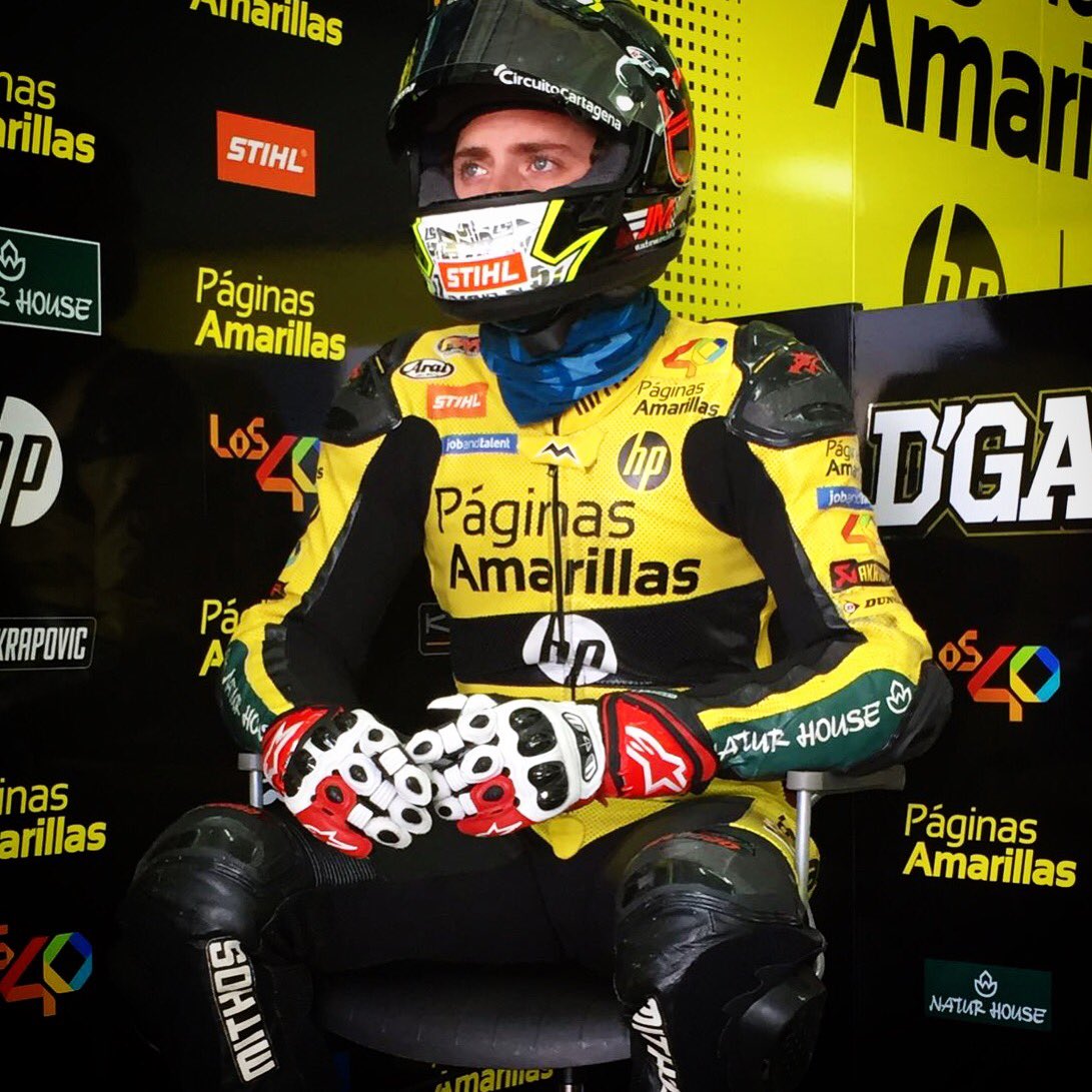 pons_racing's tweet photo. .@edgarpons1 listo para salir a pista. ¡Se estrena en pretemporada! Go #DGasMan!✊🏼 #PAHP40 #Moto2 #2017startsnow https://t.co/C0v8mew3n5